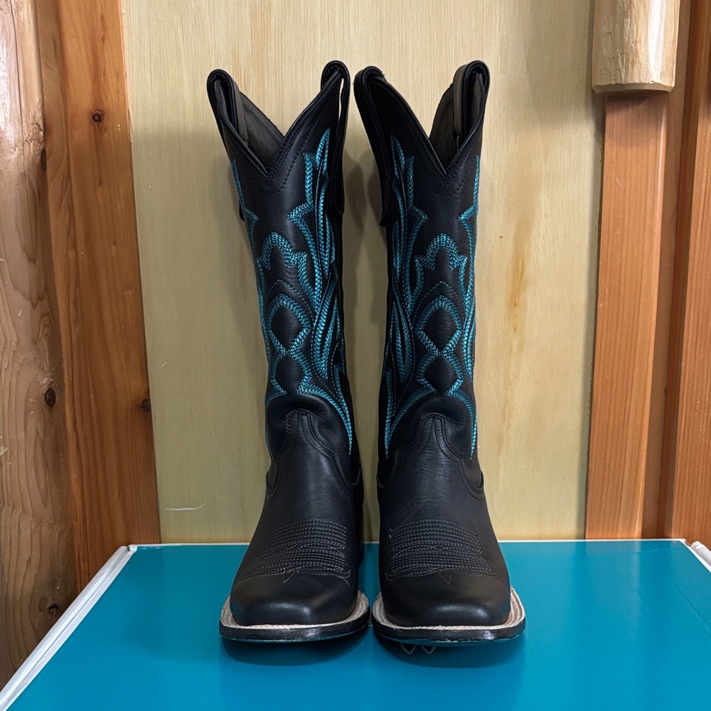 Lane Classic Square Western Boots